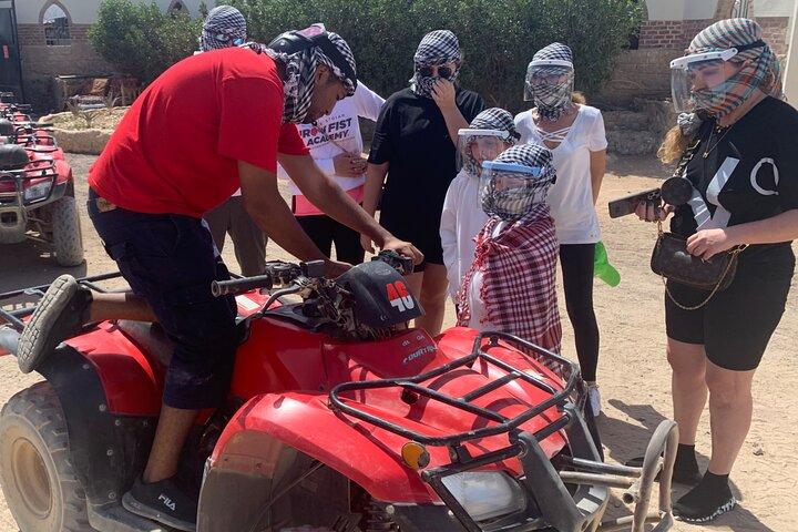 Privat 5 timers safari med Quad Bike Hurghada + kameltur
