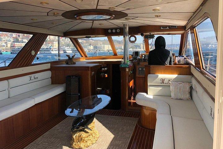 Private Yachttour durch Istanbul – 2 Stunden