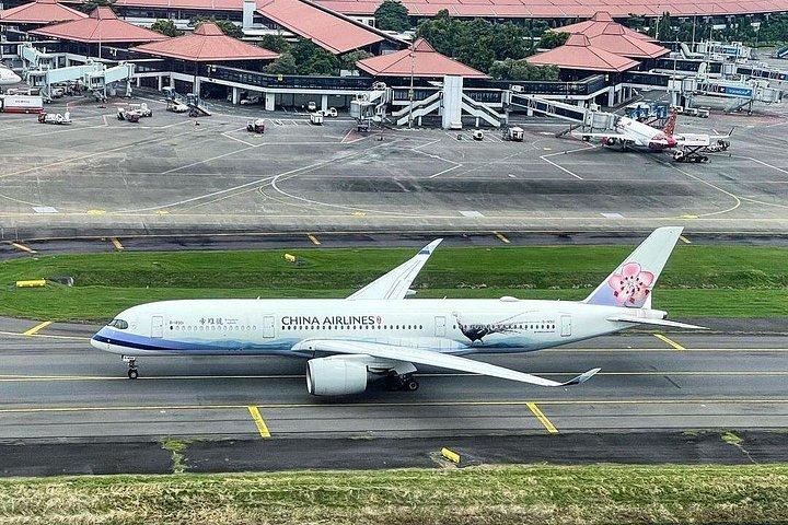 プライベート到着転送：バリ空港チャングーとタバナンホテルへ