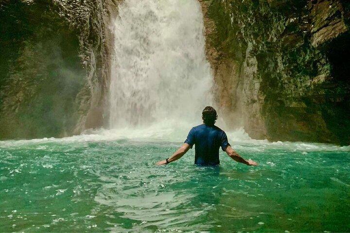 La Leona Waterfall Hike