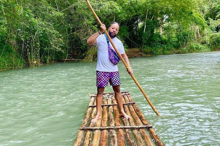 Great River rafting con massaggio (Tutte le tariffe incluse)