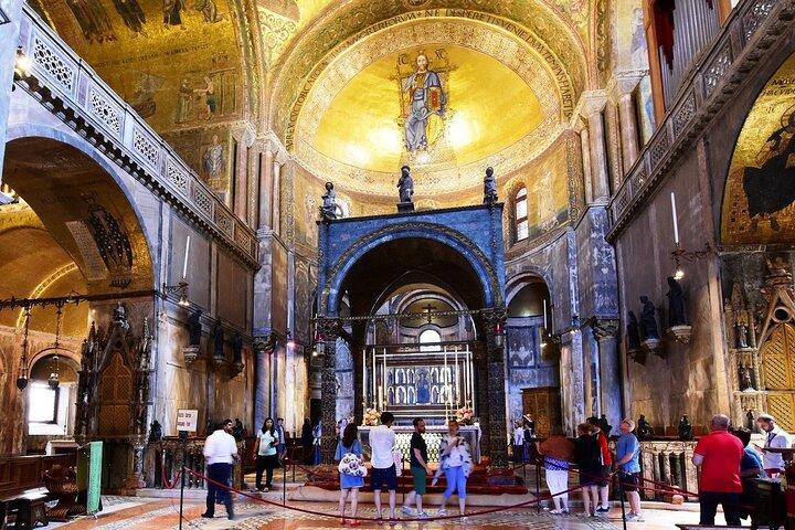 Perspectivas inusuales de la Basílica de San Marcos y Pala d'Oro opcional