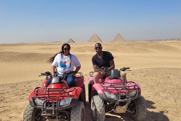 Camel Ride & ATV Fyrhjuling runt Giza pyramider Sahara och lunch