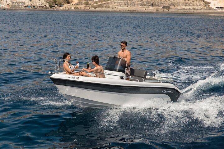 Bootsverleih auf Santorini ab Vlichada