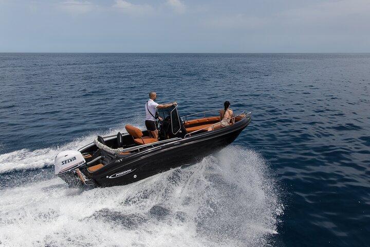 Alquiler de barcos en Santorini sin licencia