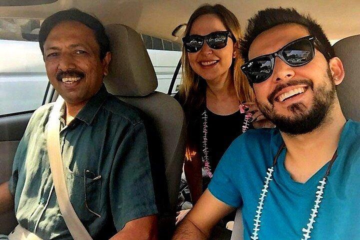 Taxi privato dall'aeroporto Sri Lanka (CMB-BIA) a Taru Villas-Rock Villa Bentota