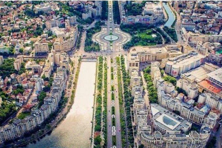 Private Guided Panoramic Tour in Bucharest by Car
