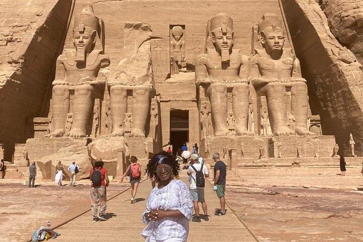 Incrível cruzeiro de 4 dias no Nilo de Luxor a Aswan com passeios turísticos e Abu simbel