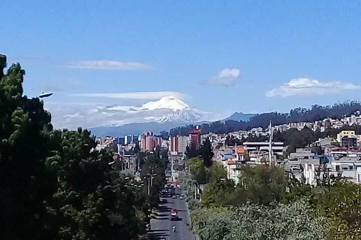 Privater Transfer vom oder zum Flughafen Quito (einfache Fahrt)