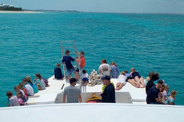 Group Reef, Beach and Sandbar Tour from Providenciales
