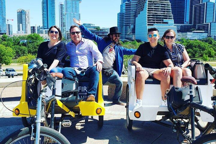 Recorrido histórico en bicitaxi privado por Austin