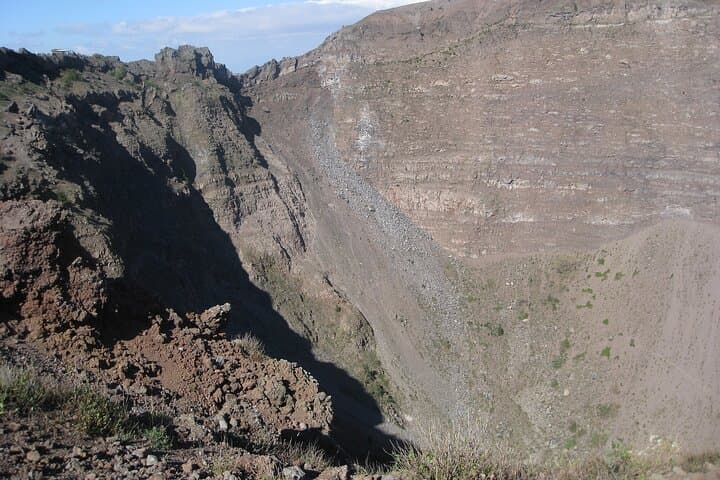 Full-Day Tour to Pompeii and Vesuvius with lunch from Naples