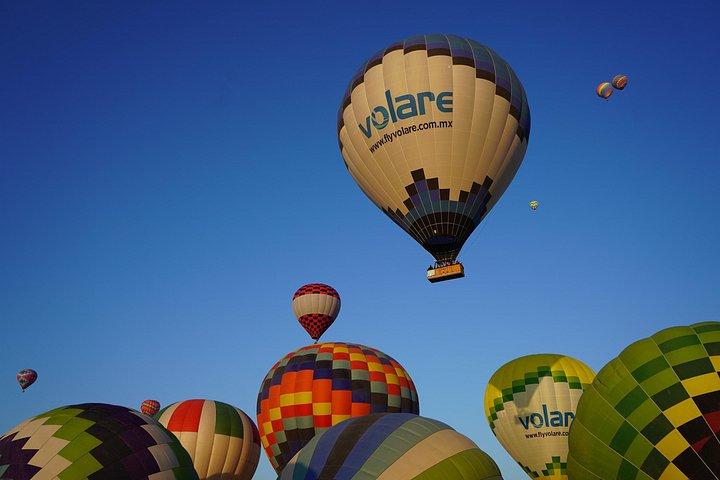 Vuelo en Globo en Teotihuacán desde Ciudad de México / Volare