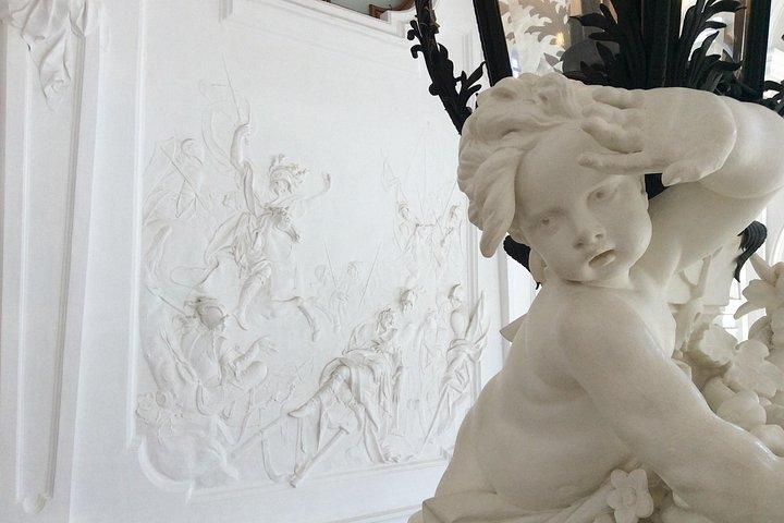 美術史家によるベルヴェデーレ宮殿のプライベート ツアー: 「オーストリアのアイデンティティの写真」。優先入場チケット付きアート & ヒストリー ツアー