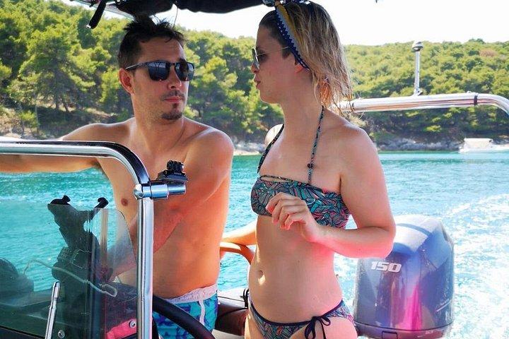 プライベート スピードボート ツアー「ザダル諸島 - 人里離れた場所」