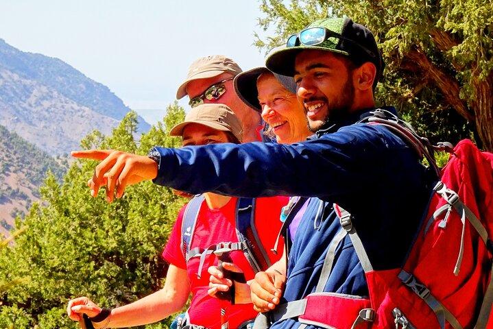 マラケシュからのアトラス山脈とベルベル村の3日間のハイキング