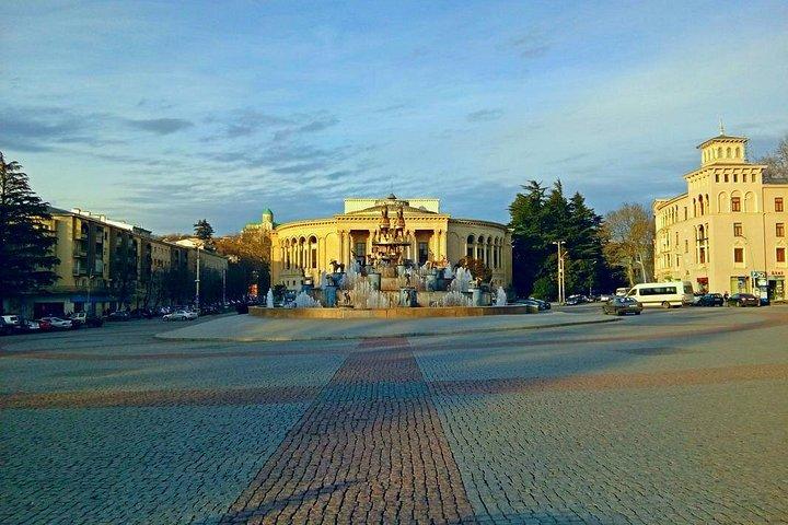 Gemeinsamer Transfer von Kazbegi nach Kutaisi