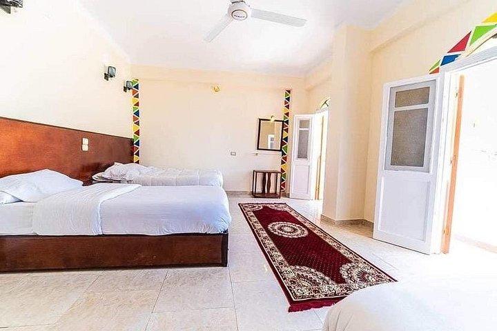 Explore Egypt 8 Days Include Bob Marley Guesthouse Accommodation.