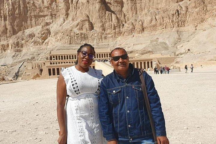 Hurghada : Guided Day Tour to Luxor & Transfer Rounded trip