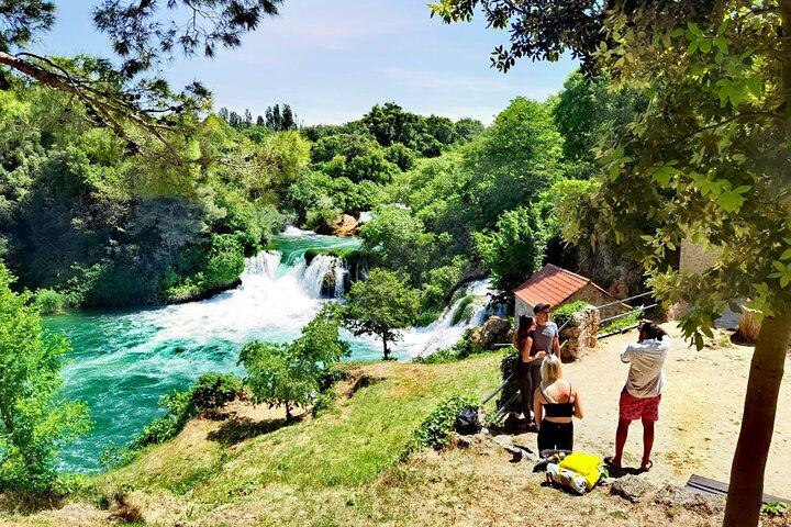 Krka vattenfall dagstur med båttur från Split och Trogir