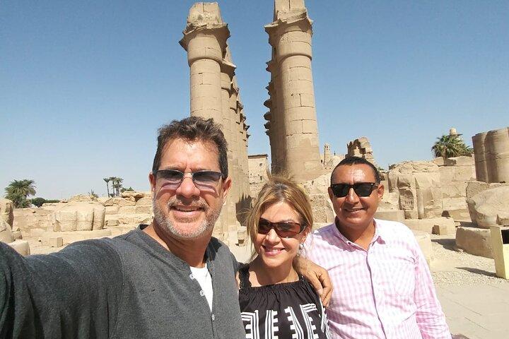 Hurghada : Guided Day Tour to Luxor & Transfer Rounded trip