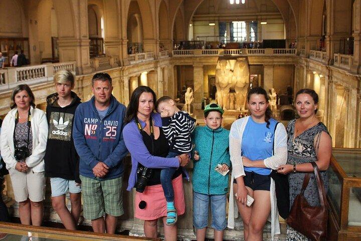 Tour privado de día completo del Museo Egipcio y las pirámides de Giza