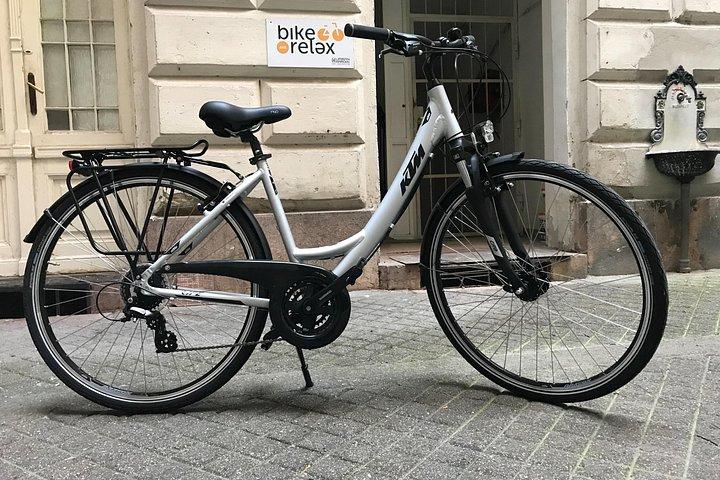 Szentendre: Self-guided Bicycle Tour with optional boat transfer