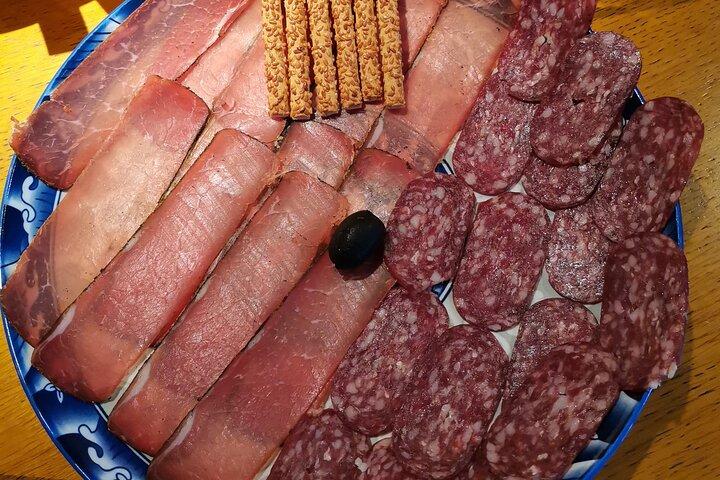 Primo taglio bulgaro e tour del vino