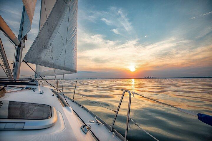 Privat Long Island Sound Sailing Experience