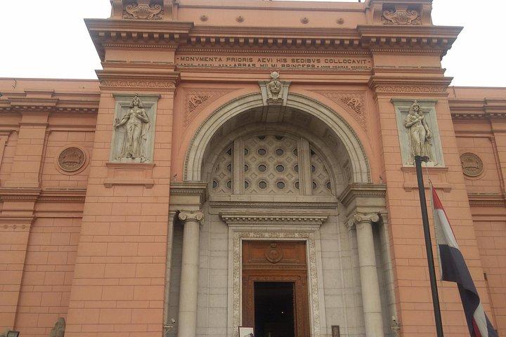 Viaggio privato alle piramidi del Cairo da Hurghada
