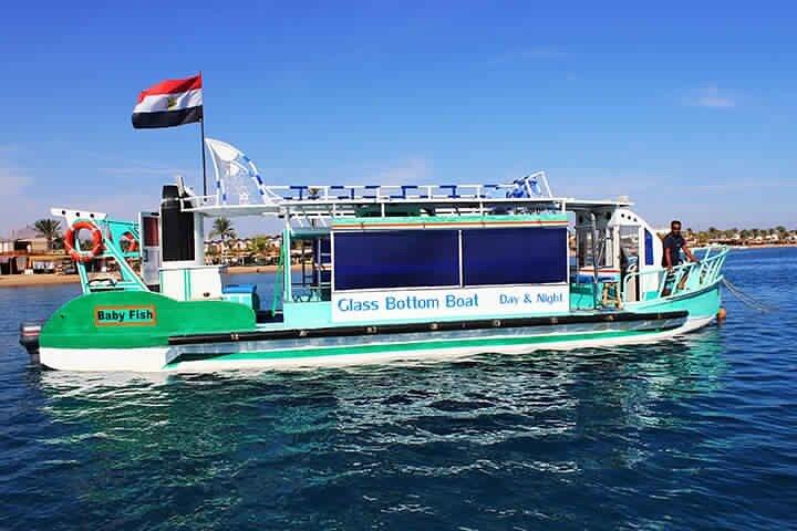 Fahrt mit dem Glasbodenboot in Dahab