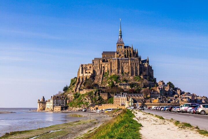 Paris till Mont-Saint-Michel: Heldagstransfer tur och retur