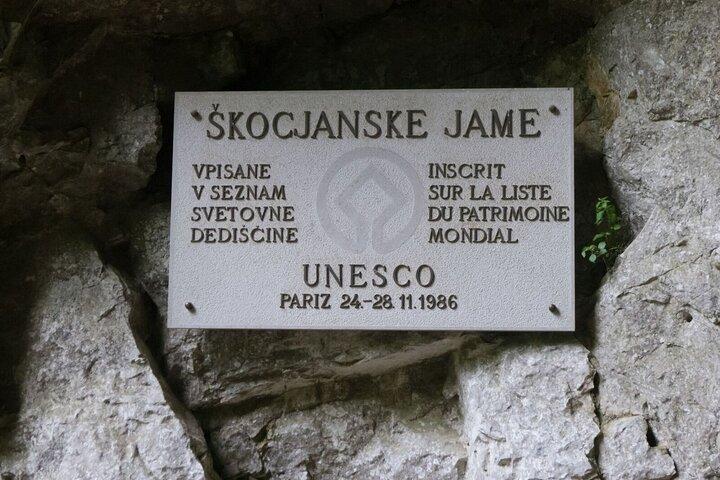 Lipica Stud Farm och Skocjan Caves Half Day Trip från Ljubljana