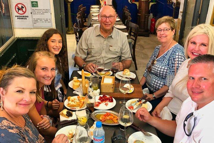 Tour serale di tapas a Malaga