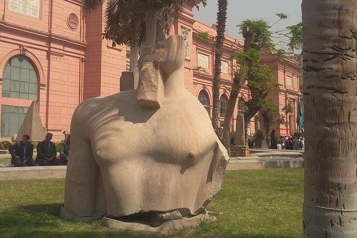 Top Half Day Tour Visit Old Egyptian Museum