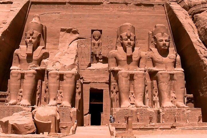 Giornata intera privata ad Abu Simbel con ritiro da Assuan
