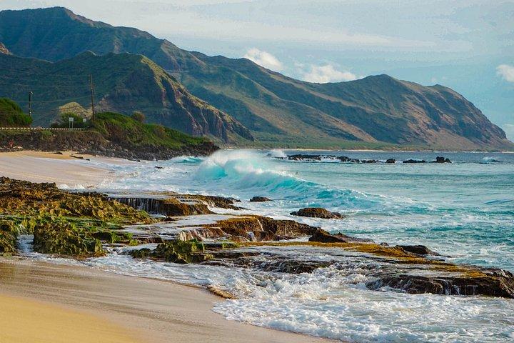 Private Oahu Half Circle Islander Tour with Pickup
