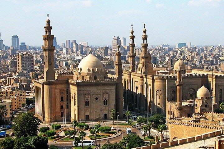 Giza Pyramids, Sphinx & Egyptian Museum Private Tour