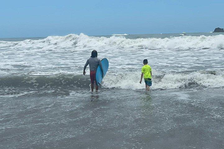 Private Surf Lesson+ in Manuel Antonio Beach