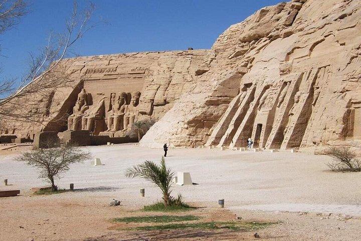 ルクソールからの特別なナイル クルーズ プログラム 3 泊、カイロからの航空券付き