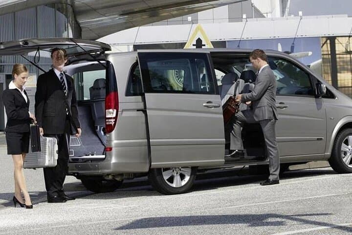 Private Transfer from Sabiha Gökcen Airport to Istanbul Airport