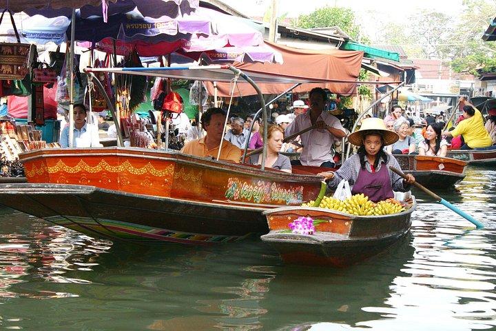 Railway and Floating Markets with Free Brunch