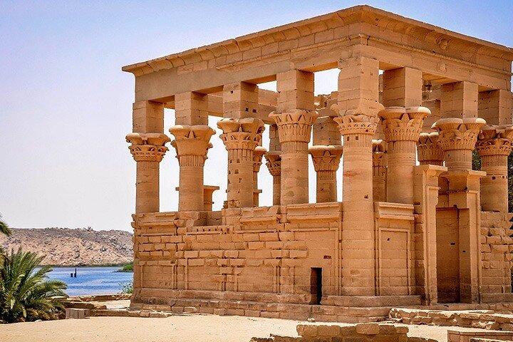 Barragem alta, obelisco inacabado e templo de Philae de Aswan