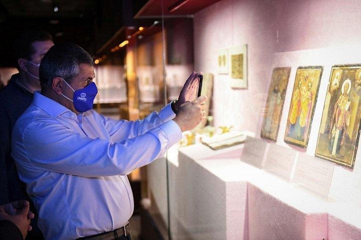 フルガダ私立国立博物館＆ホテルピックアップ付き市内観光