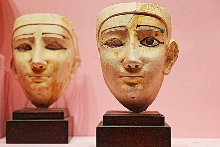 フルガダ私立国立博物館＆ホテルピックアップ付き市内観光