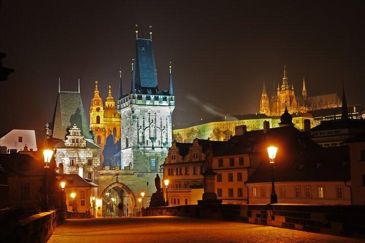 Kvällsutsikt Promenad i Prag