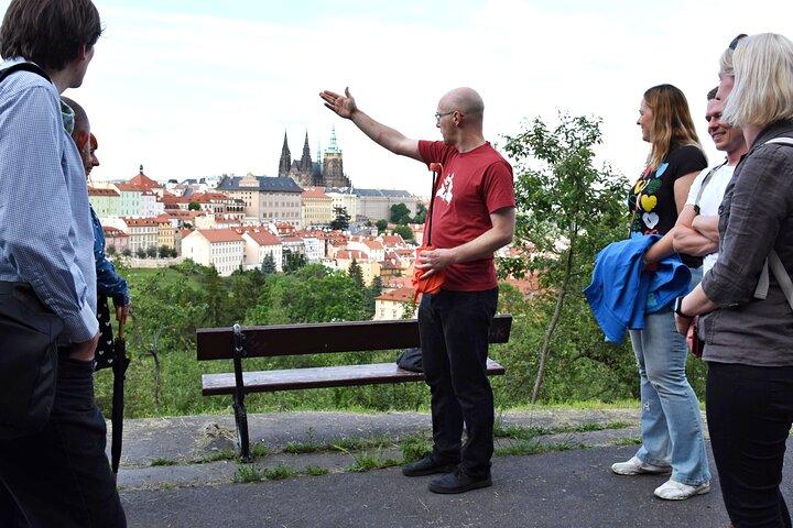 Kvällsutsikt Promenad i Prag