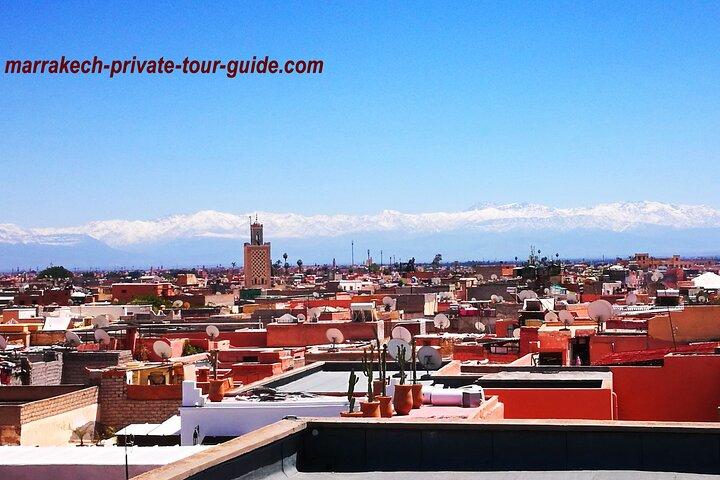 Tour privado a pie en Marrakech