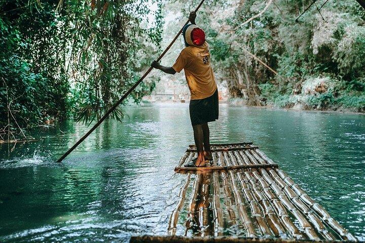 Rio Nuevo Bamboo River Rafting & Dunn's River Falls
