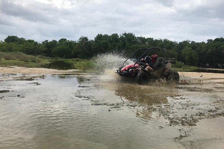 Roatan Sloth Off Road Buggy Mud Adventure + Beach(Beers & Snacks)
